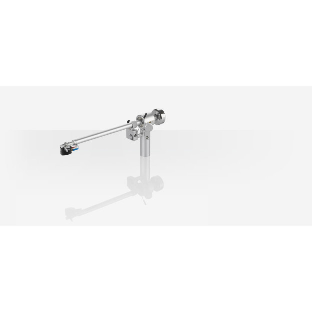 Clearaudio patefonas Concept, Satisfy Kardan tonearmas ir Concept MC galvutė