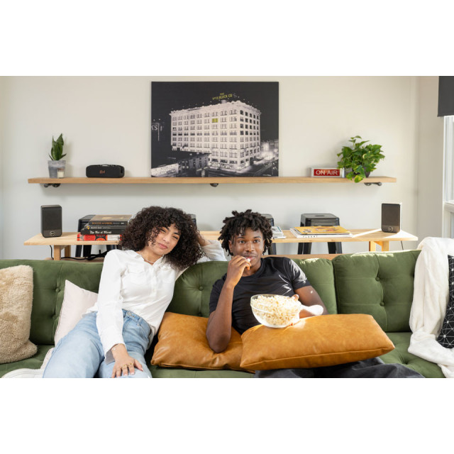 Klipsch 5.0 namų kino rinkinys FLEXUS XCORE 200 su HDMI eARC ir Dolby Atmos soundbaras