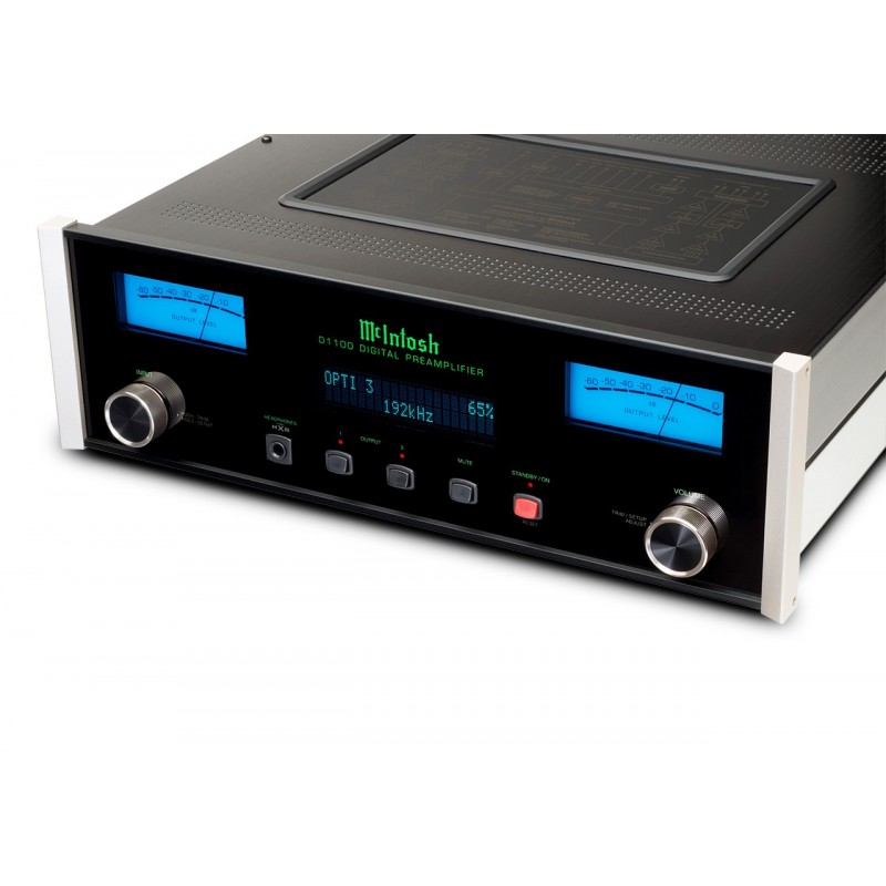 McIntosh D1100 pradinis stereo stiprintuvas su DAC, balansinės XLR išvestis.