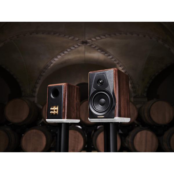 Sonus Faber ELECTA AMATOR III  lentyninės garso kolonėlės #Nemokamaspristatymas