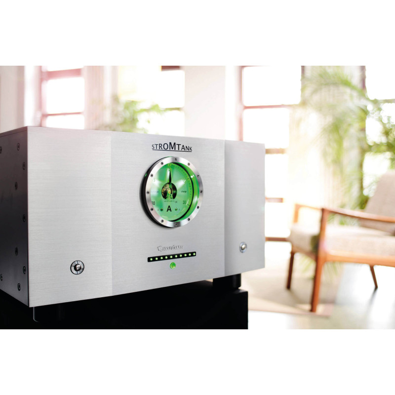 STROMTANK S 2500 Quantum maitinimo filtras 230v tinklo su  akumuliatoriumi.