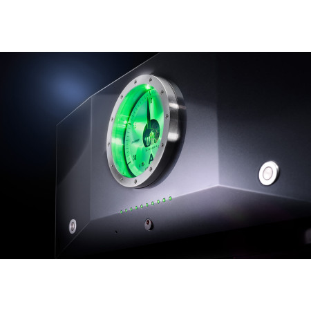 Stromtank S1000 maitinimo filtras 230v tinklo su  akumuliatoriumi.