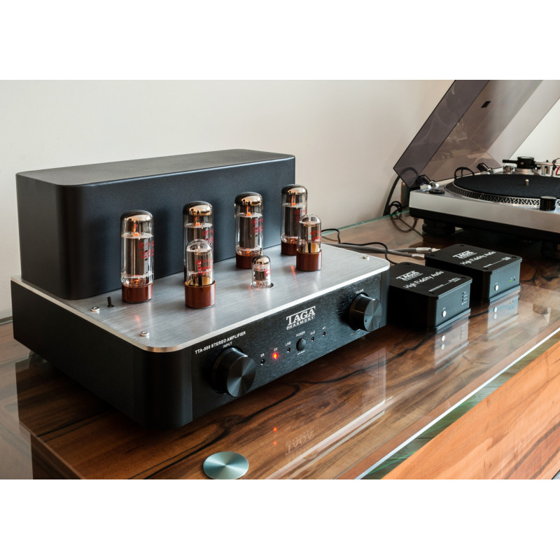 TAGA HARMONY TTP-300  Phono MM/MC korekcinis stiprintuvas
