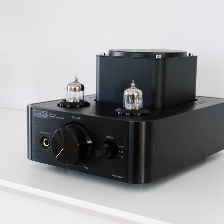 Taga Harmony HTA-700 SE hibridinis  lempinis-skaitmeninis garso stiprintuvas su Bluetooth® 4.0 , USB-DAC